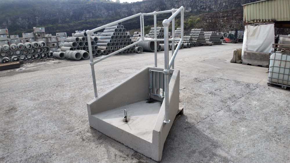 Cement-free headwall offers carbon footprint reduction on MACL site.